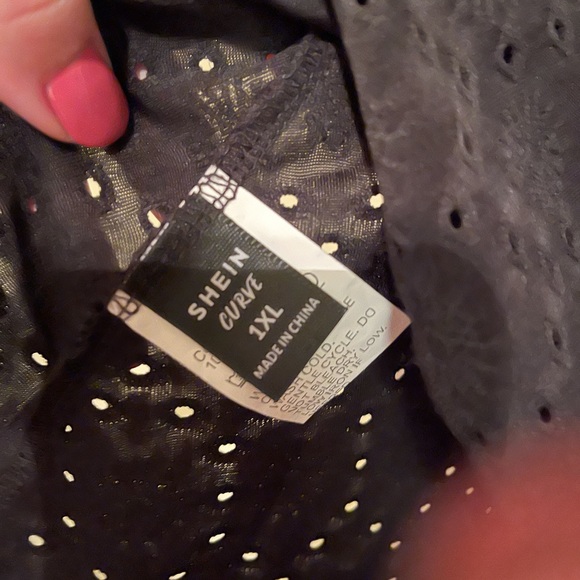 Worn once!  Black eyelet forgiving material, size 1XL - Picture 4 of 5